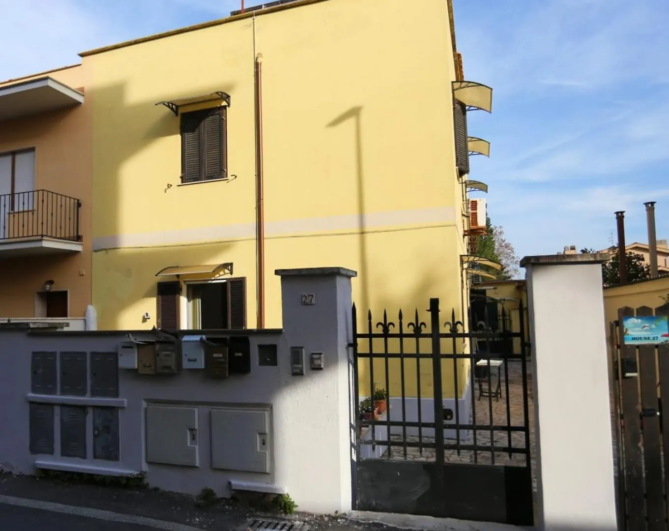 House 27 Apartment Fiumicino Italy