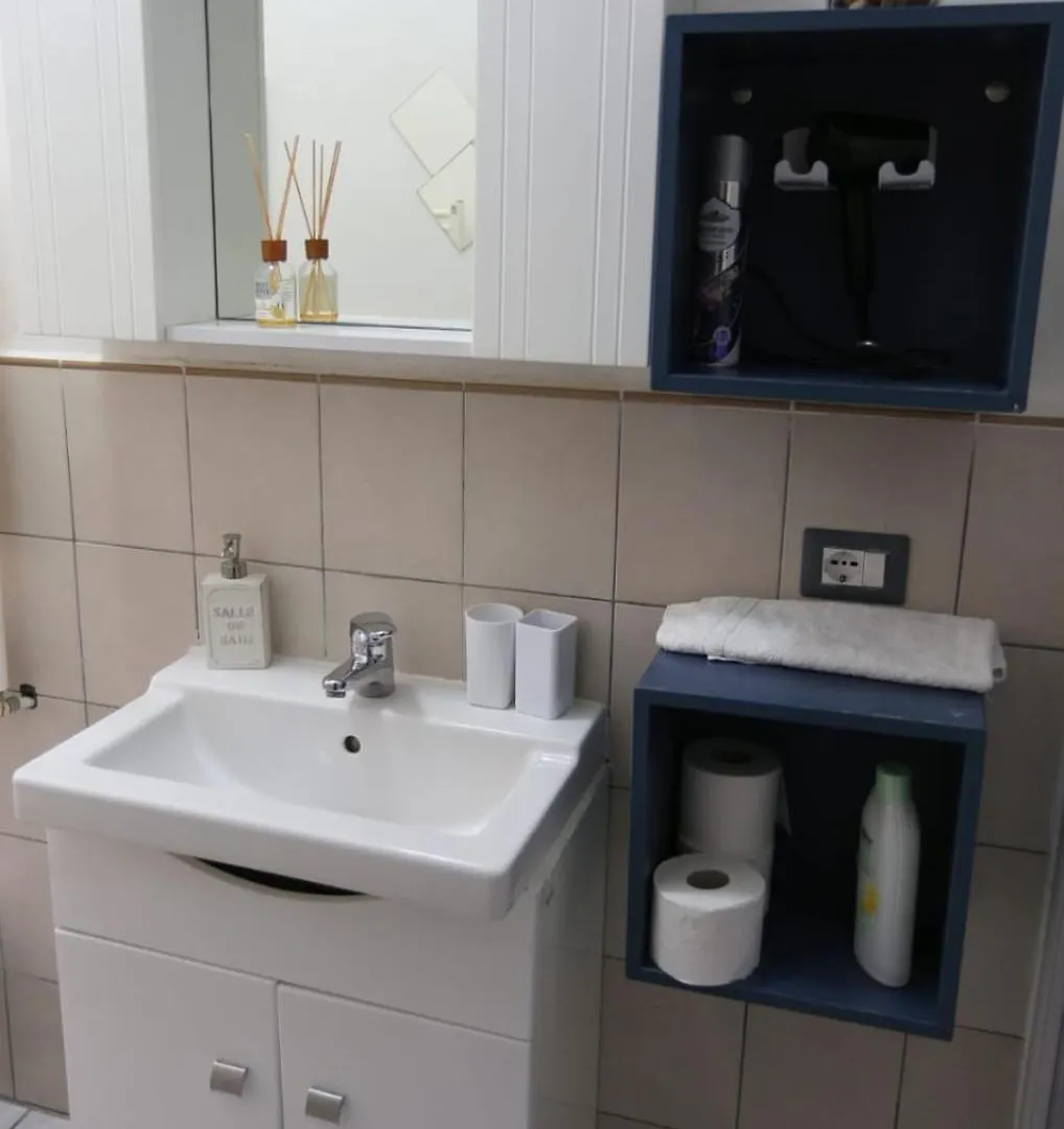 House 27 Apartment Fiumicino Italy